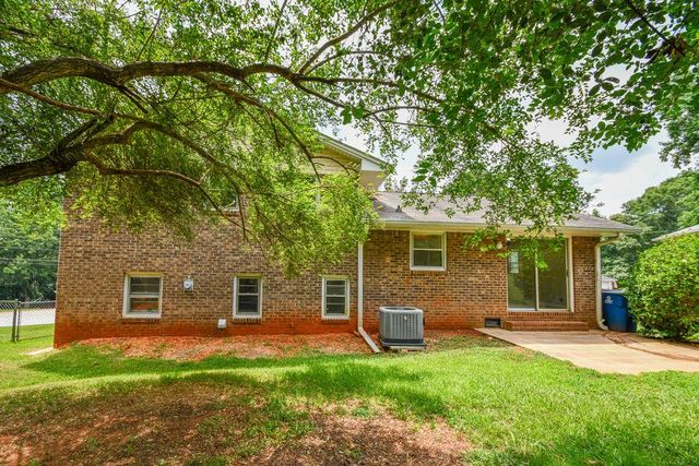 90 Cabriolet Trail, Mcdonough, GA 30253