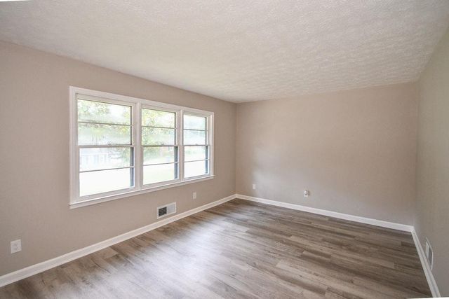 90 Cabriolet Trail, Mcdonough, GA 30253
