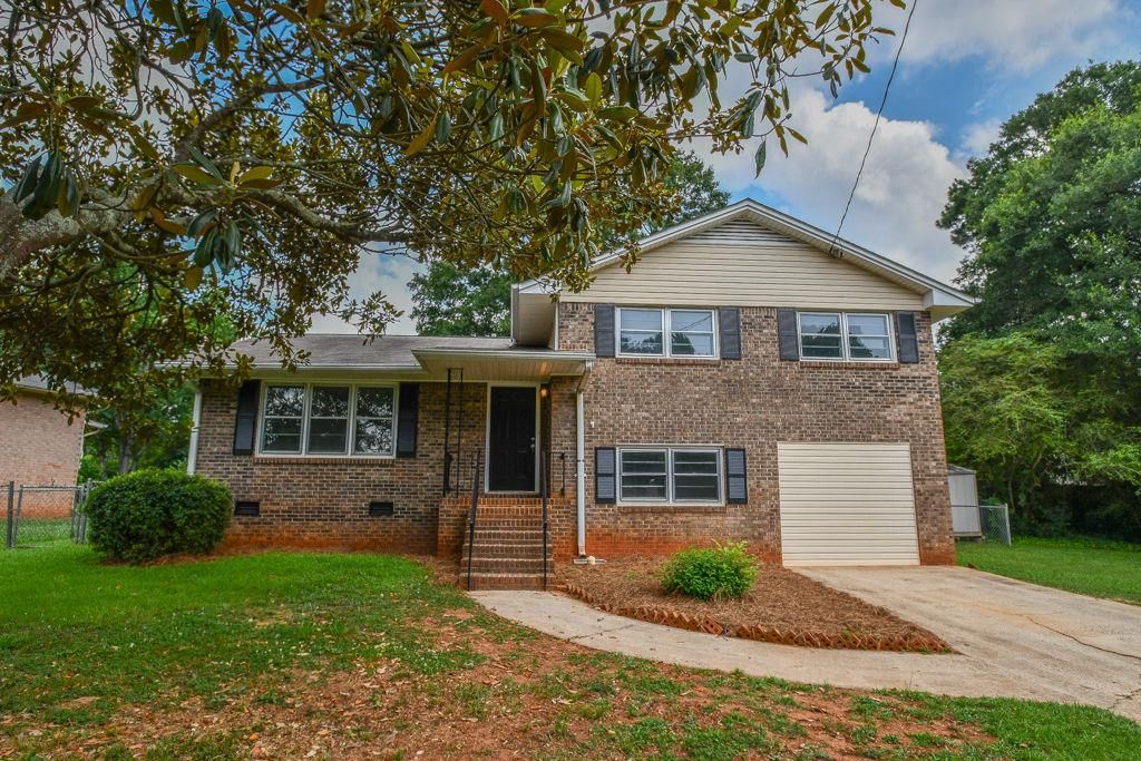 90 Cabriolet Trail, Mcdonough, GA 30253