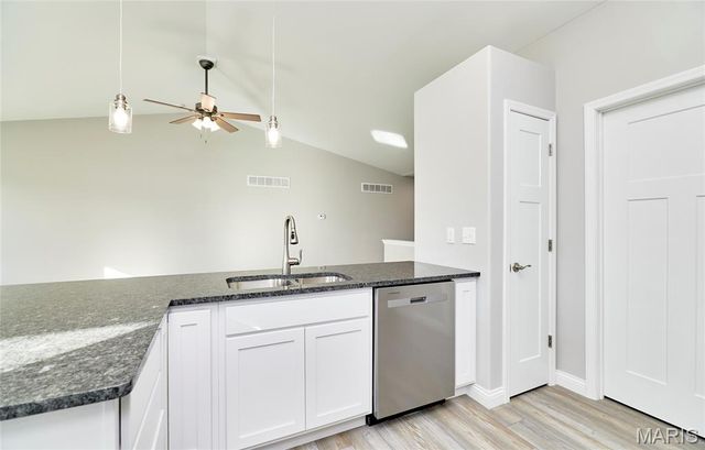 136 Peruque Creek Manor, Wright City, MO 63390