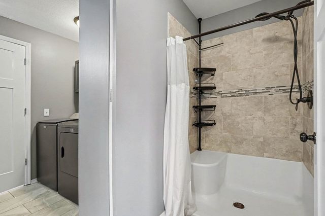 3371 Old Kawkawlin Road, Bay City, MI 48706