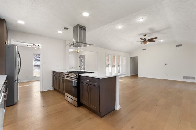 609 Lake Ridge Drive, Allen, TX 75002