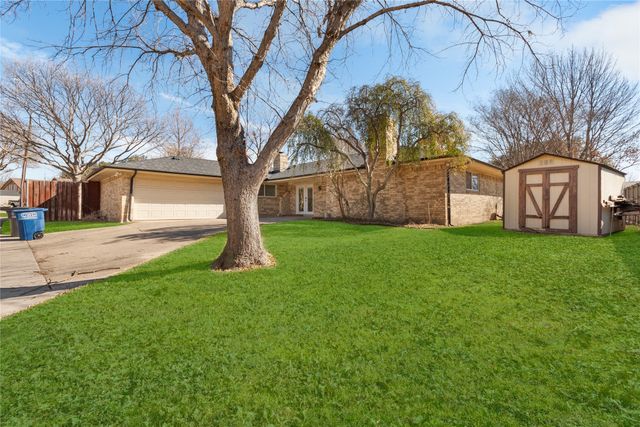 609 Lake Ridge Drive, Allen, TX 75002