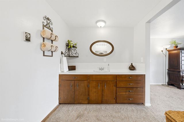 5544 N Drumheller St, Spokane, WA 99205