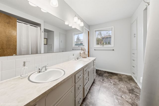 5544 N Drumheller St, Spokane, WA 99205