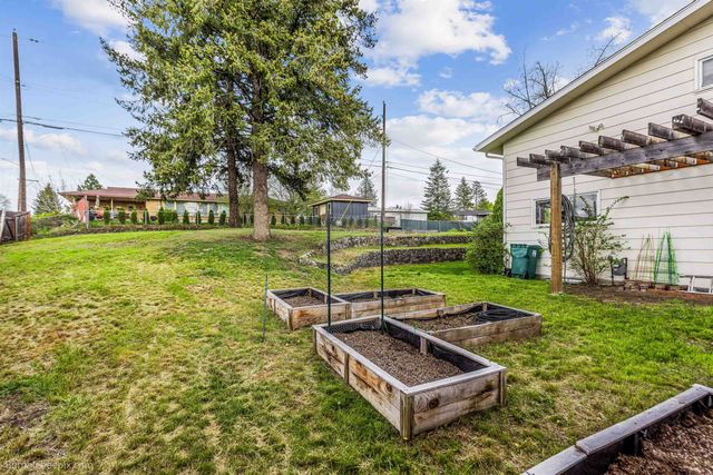 5544 N Drumheller St, Spokane, WA 99205