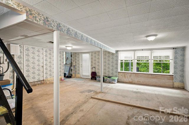 121 Rhyne Street, Morganton, NC 28655