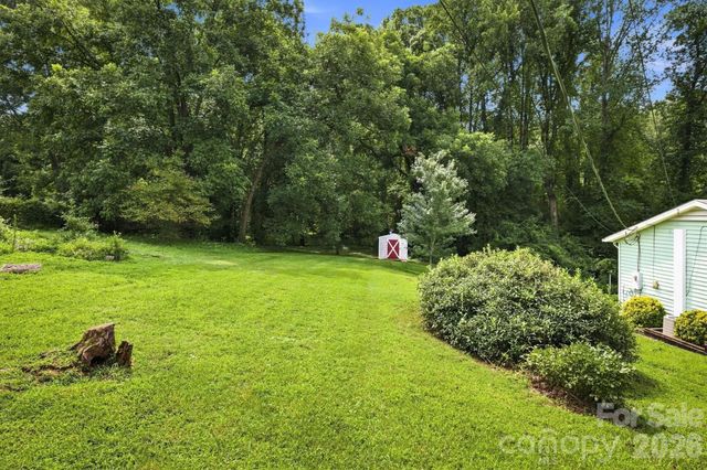 121 Rhyne Street, Morganton, NC 28655