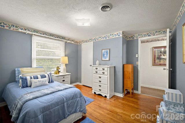 121 Rhyne Street, Morganton, NC 28655
