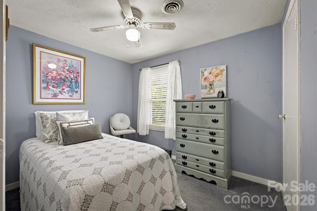 121 Rhyne Street, Morganton, NC 28655
