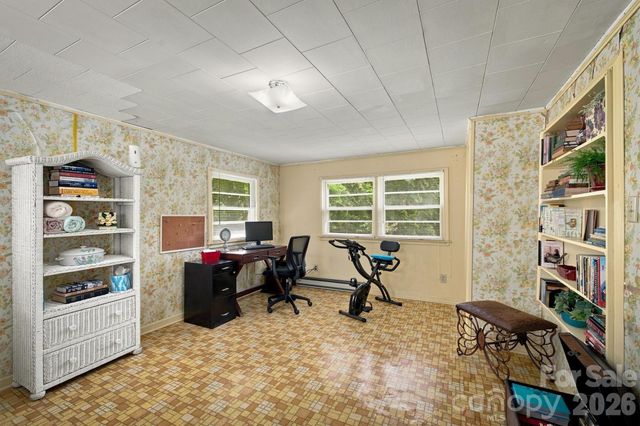 121 Rhyne Street, Morganton, NC 28655