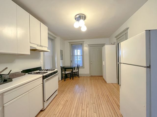 2442 N Ashland Avenue 1, Chicago, IL 60614