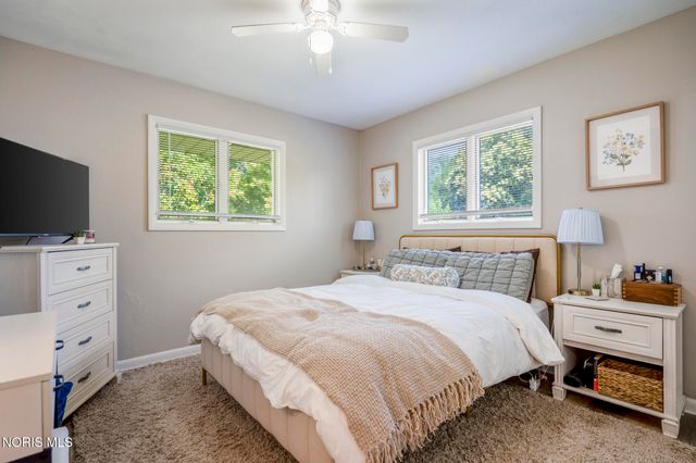 2048 Mayport Drive, Toledo, OH 43611
