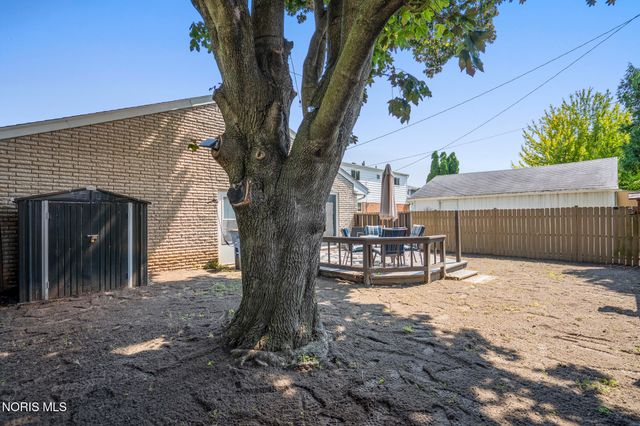 2048 Mayport Drive, Toledo, OH 43611