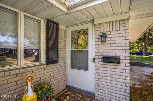 2048 Mayport Drive, Toledo, OH 43611