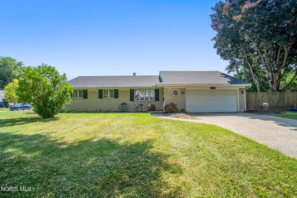 2048 Mayport Drive, Toledo, OH 43611