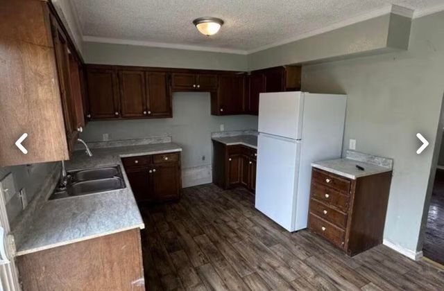 101 Cambridge Drive A&B, Carl Junction, MO 64834