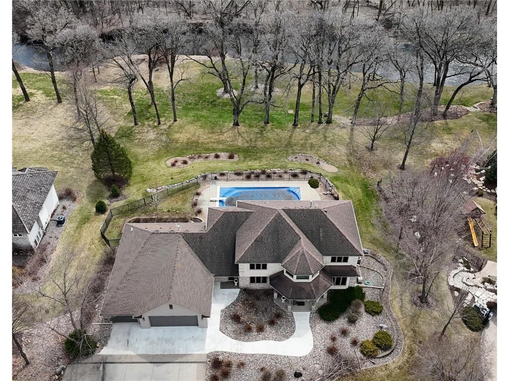 1475 River Shore Drive, Hastings, MN 55033
