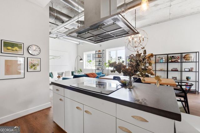 206 11th Street NE 702, Atlanta, GA 30309