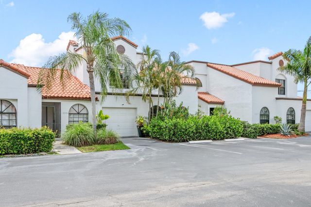 13549 Fountain View Boulevard, Wellington, FL 33414