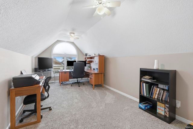 14816 Metea Valley Parkway, Leo, IN 46765