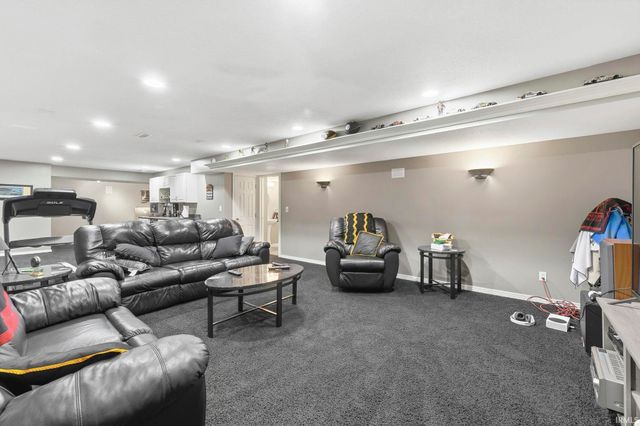 14816 Metea Valley Parkway, Leo, IN 46765