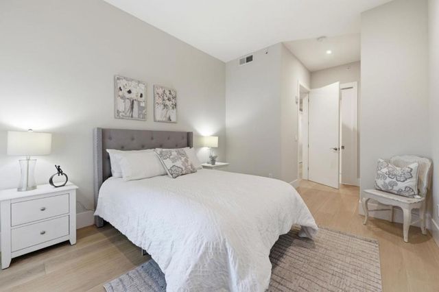 600 El Camino Real 206, Belmont, CA 94002