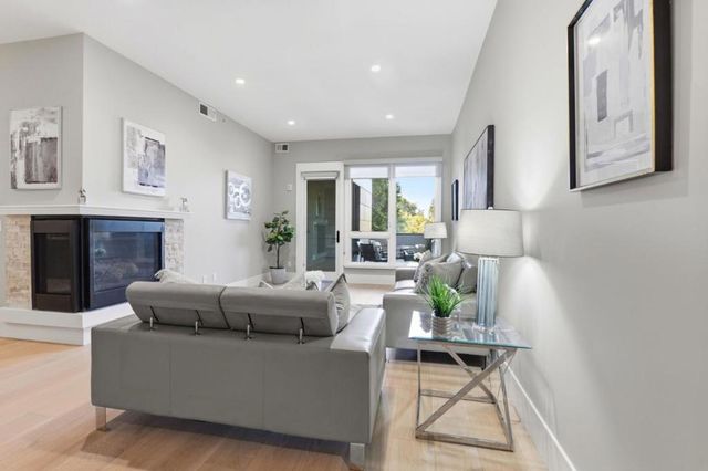 600 El Camino Real 206, Belmont, CA 94002