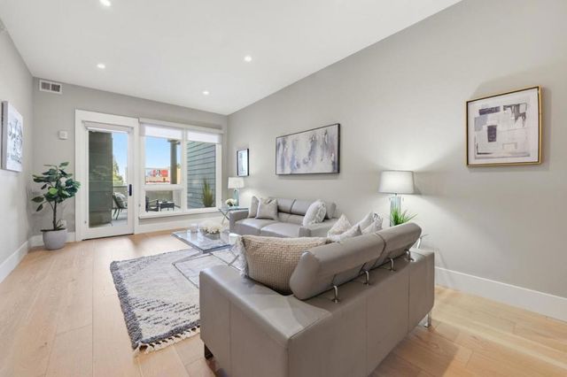 600 El Camino Real 206, Belmont, CA 94002