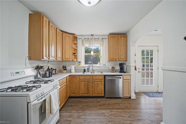 113 Idlewood AVE, Portsmouth, VA 23704