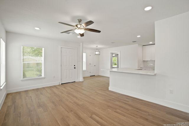 446 Elmwood, San Antonio, TX 78212
