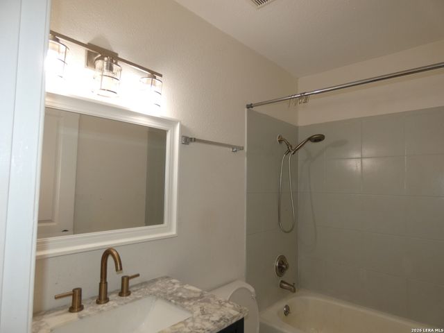 6806 Laguna Verde, San Antonio, TX 78239