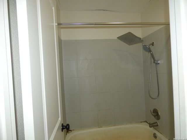 6806 Laguna Verde, San Antonio, TX 78239