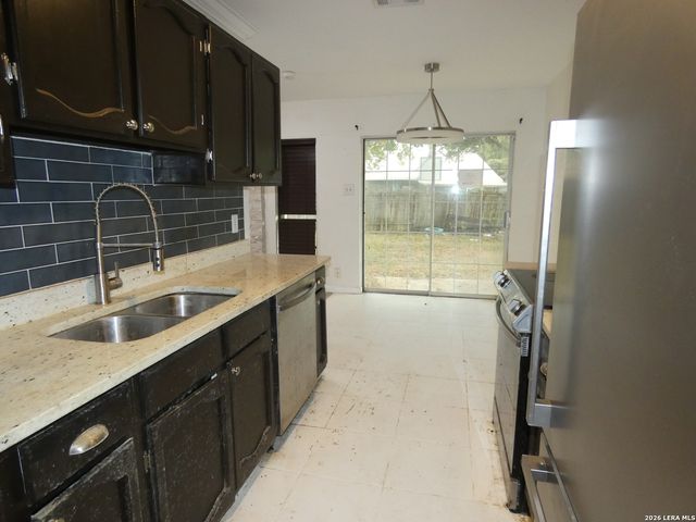 6806 Laguna Verde, San Antonio, TX 78239