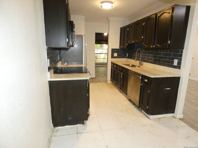 6806 Laguna Verde, San Antonio, TX 78239