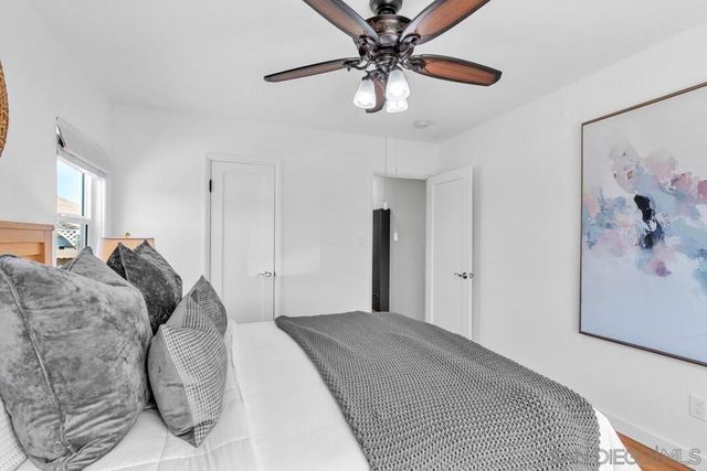 1005 E 2nd St, National City, CA 91950