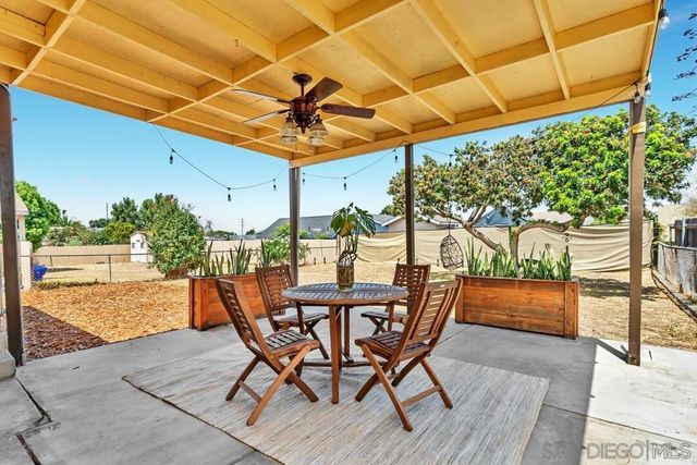 1005 E 2nd St, National City, CA 91950