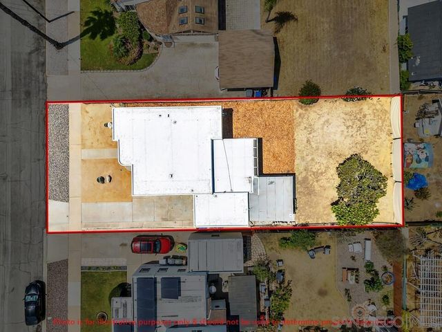 1005 E 2nd St, National City, CA 91950
