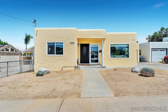 1005 E 2nd St, National City, CA 91950