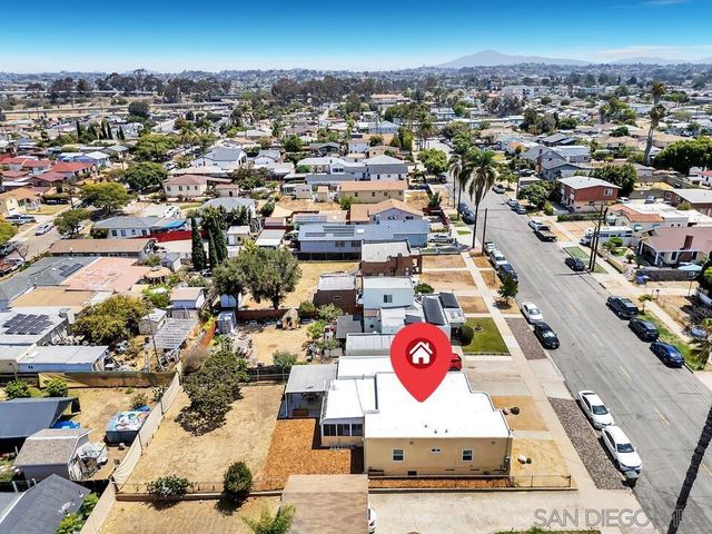 1005 E 2nd St, National City, CA 91950