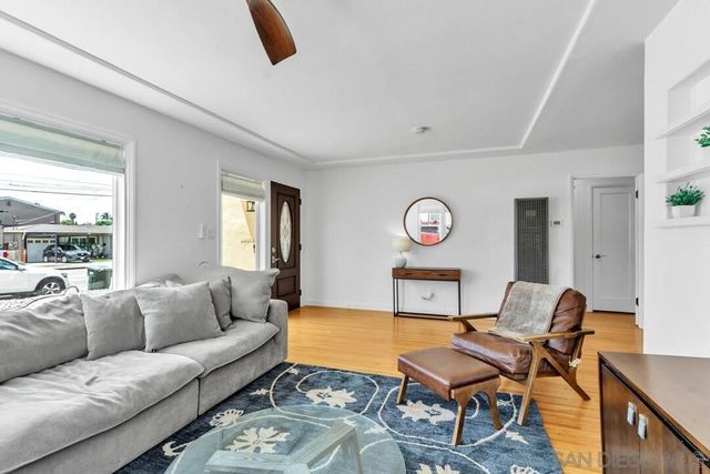 1005 E 2nd St, National City, CA 91950