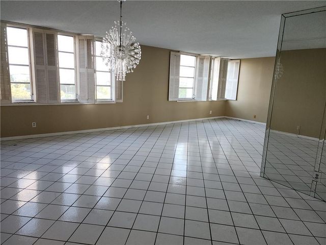 7001 Environ Boulevard 604, Lauderhill, FL 33319