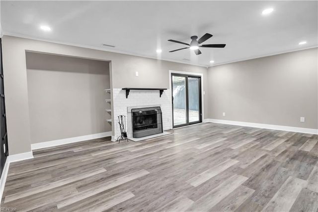 8 Glouchester CIR, Chesapeake, VA 23320