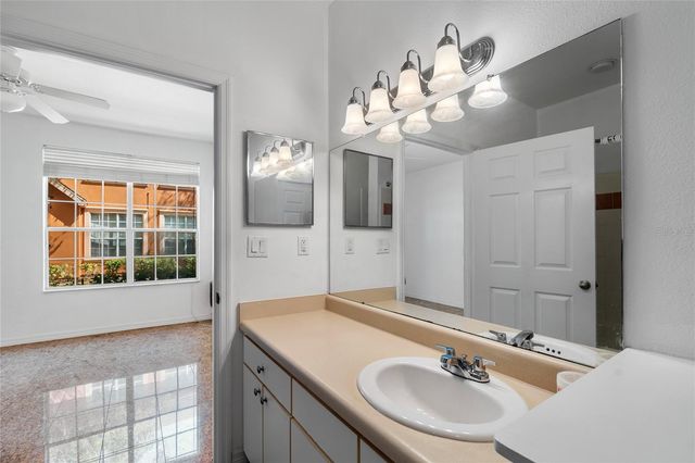 9158 LAKE CHASE ISLAND WAY 9158, Tampa, FL 33626