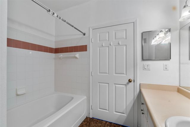 9158 LAKE CHASE ISLAND WAY 9158, Tampa, FL 33626