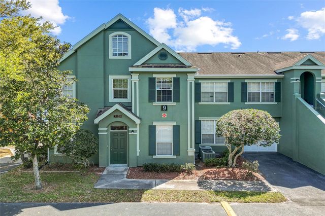 9158 LAKE CHASE ISLAND WAY 9158, Tampa, FL 33626