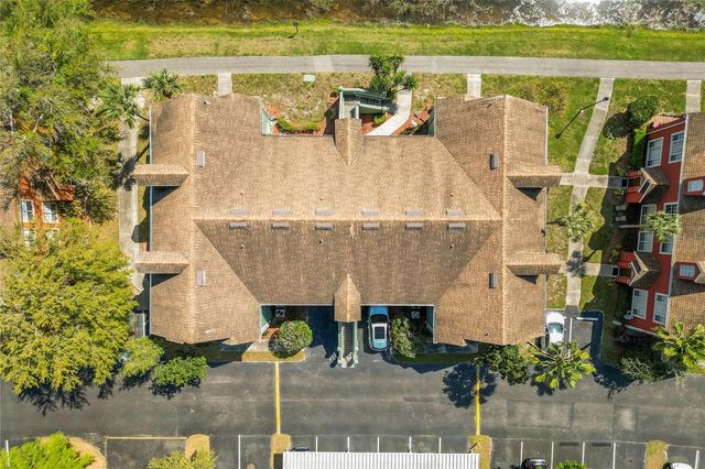 9158 LAKE CHASE ISLAND WAY 9158, Tampa, FL 33626