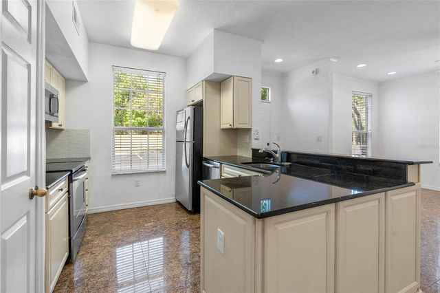 9158 LAKE CHASE ISLAND WAY 9158, Tampa, FL 33626