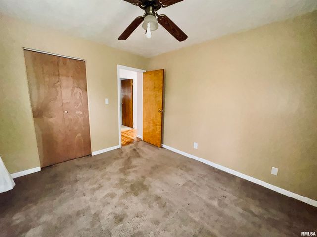 5912 N TAMPICO Drive, Peoria, IL 61614