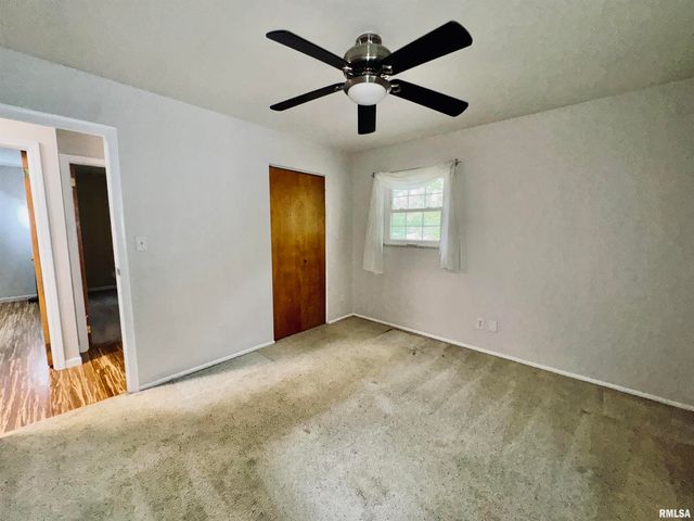 5912 N TAMPICO Drive, Peoria, IL 61614